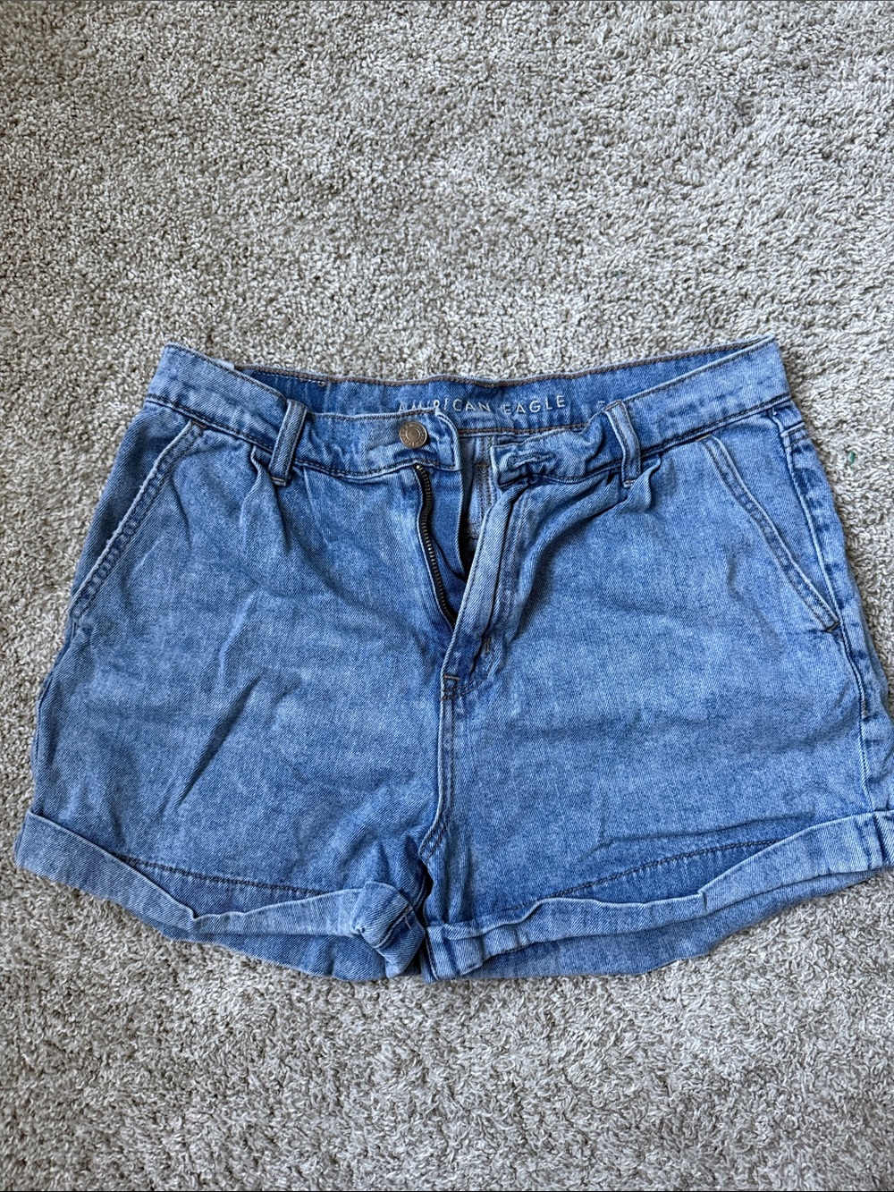 American Eagle Outfitters Women's Medium Blue Rolled-Hem Denim Shorts